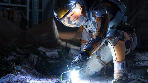  The Martian -  A Triumphant Tale of Survival Against All Odds!